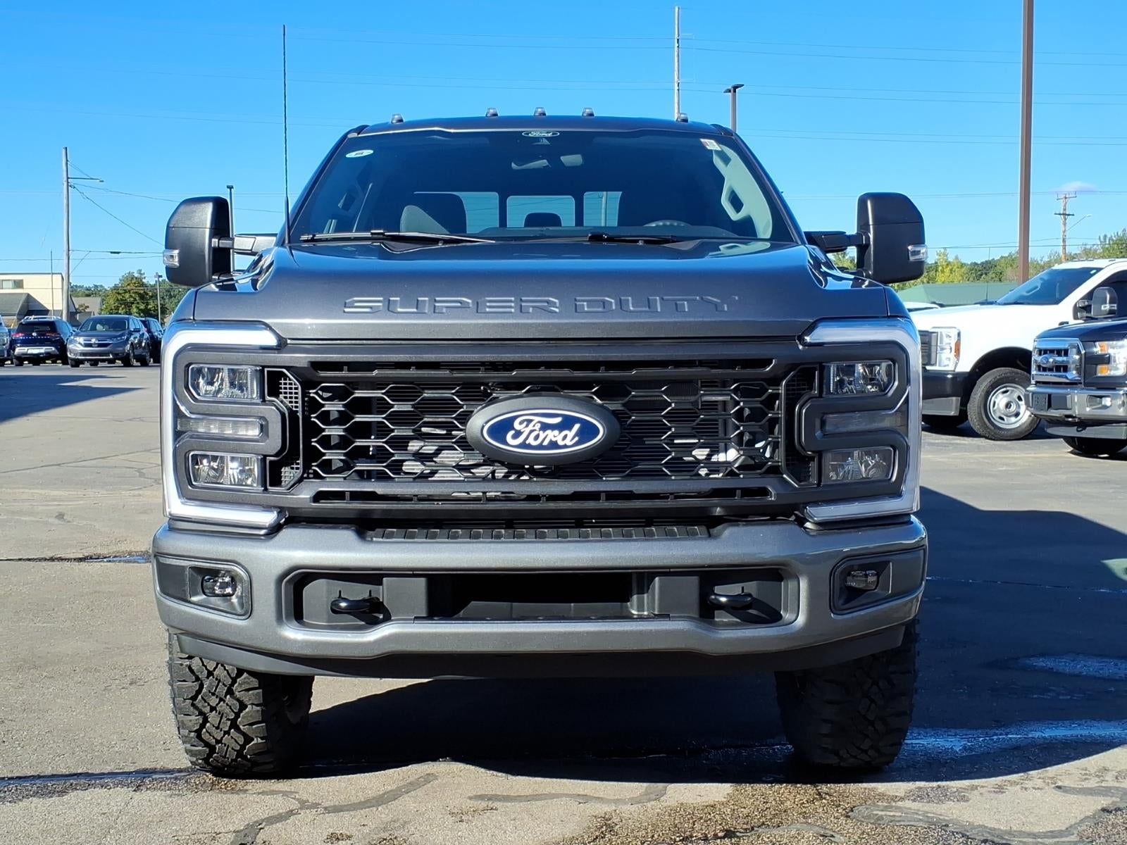 2027 Ford F-350 Super Duty XL 4WD CREW CAB 6.75 BOX
