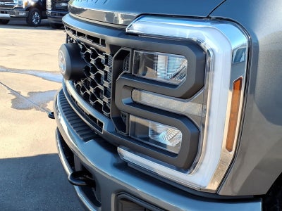 2027 Ford F-350 Super Duty XL 4WD CREW CAB 6.75 BOX