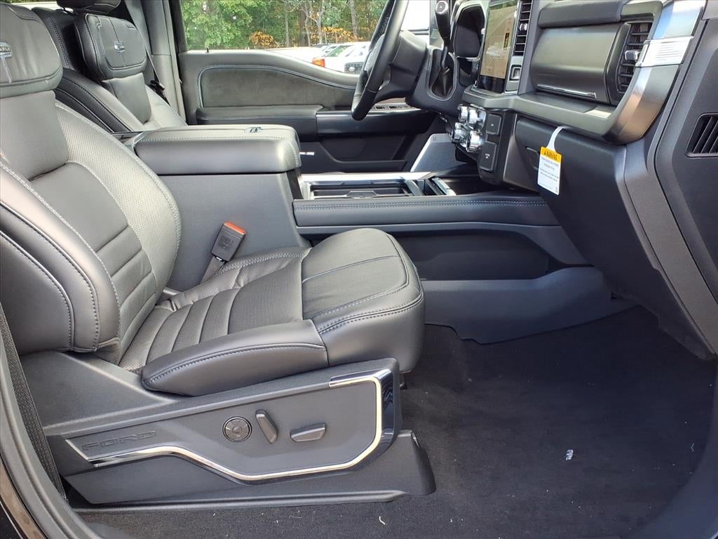 2026 Ford F-450 Super Duty Platinum
