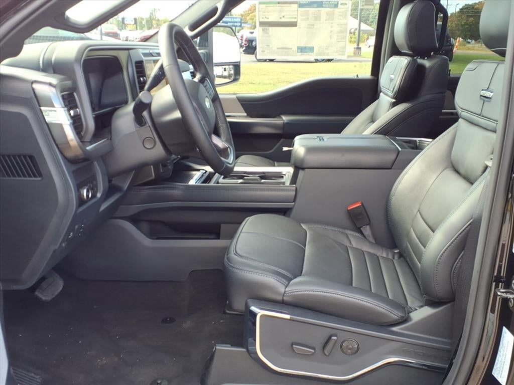 2026 Ford F-450 Super Duty Platinum