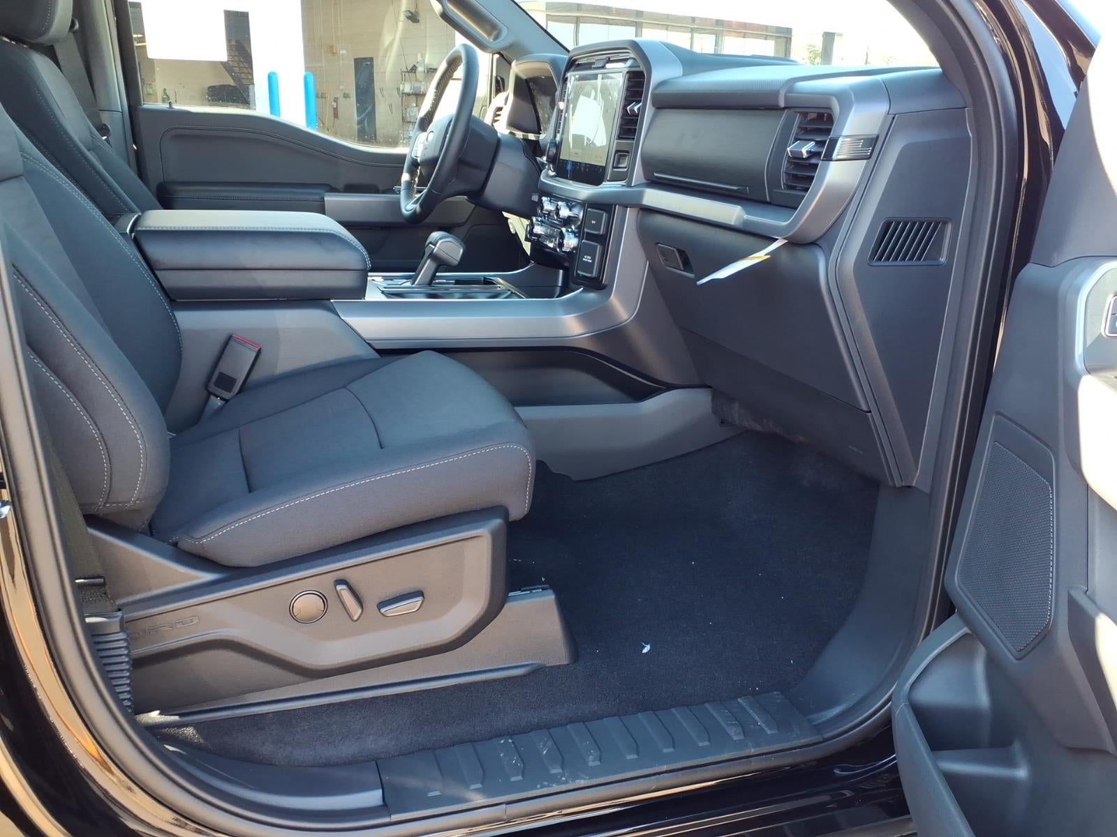 2026 Ford F-150 XLT 4WD SUPERCREW 5.5 BOX