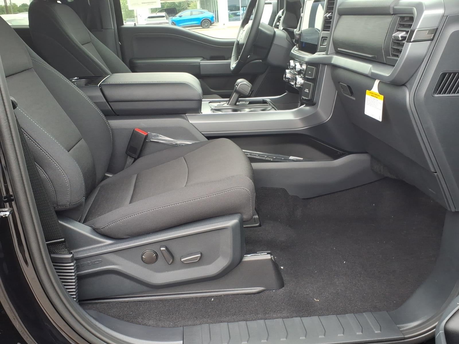 2026 Ford F-150 XLT 4WD SUPERCREW 5.5 BOX