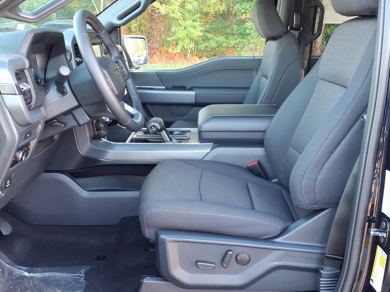 2026 Ford F-150 XLT 4WD SUPERCREW 5.5 BOX