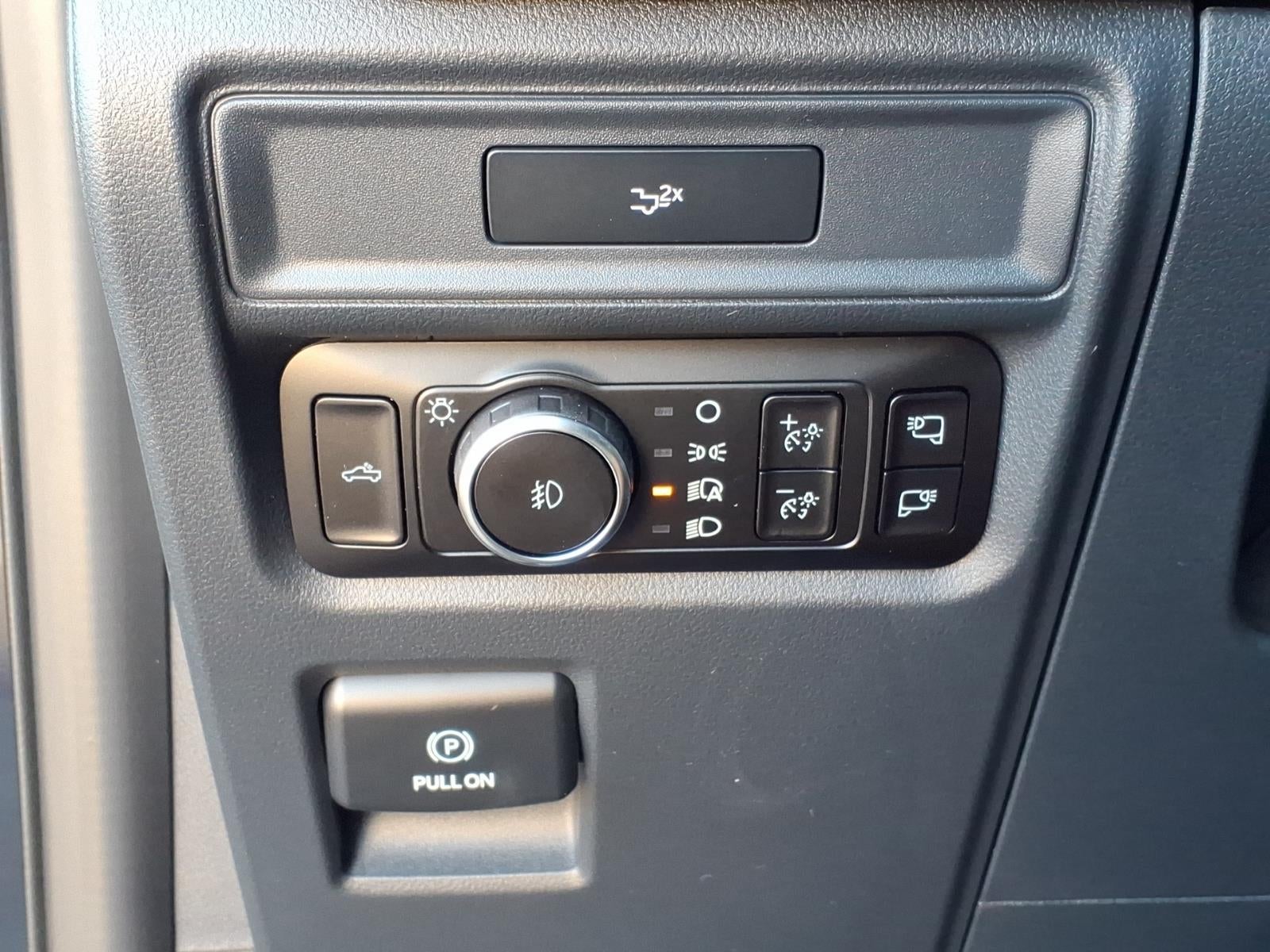 2026 Ford F-150 XLT 4WD SUPERCREW 5.5 BOX