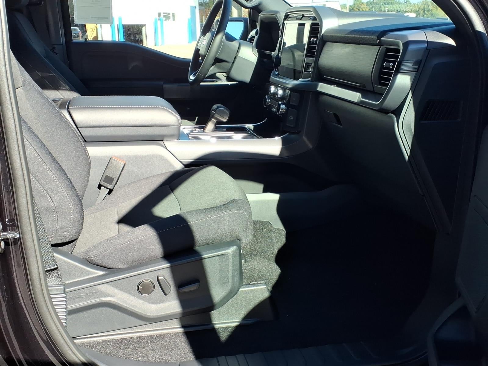 2026 Ford F-150 XLT 4WD SUPERCREW 5.5 BOX
