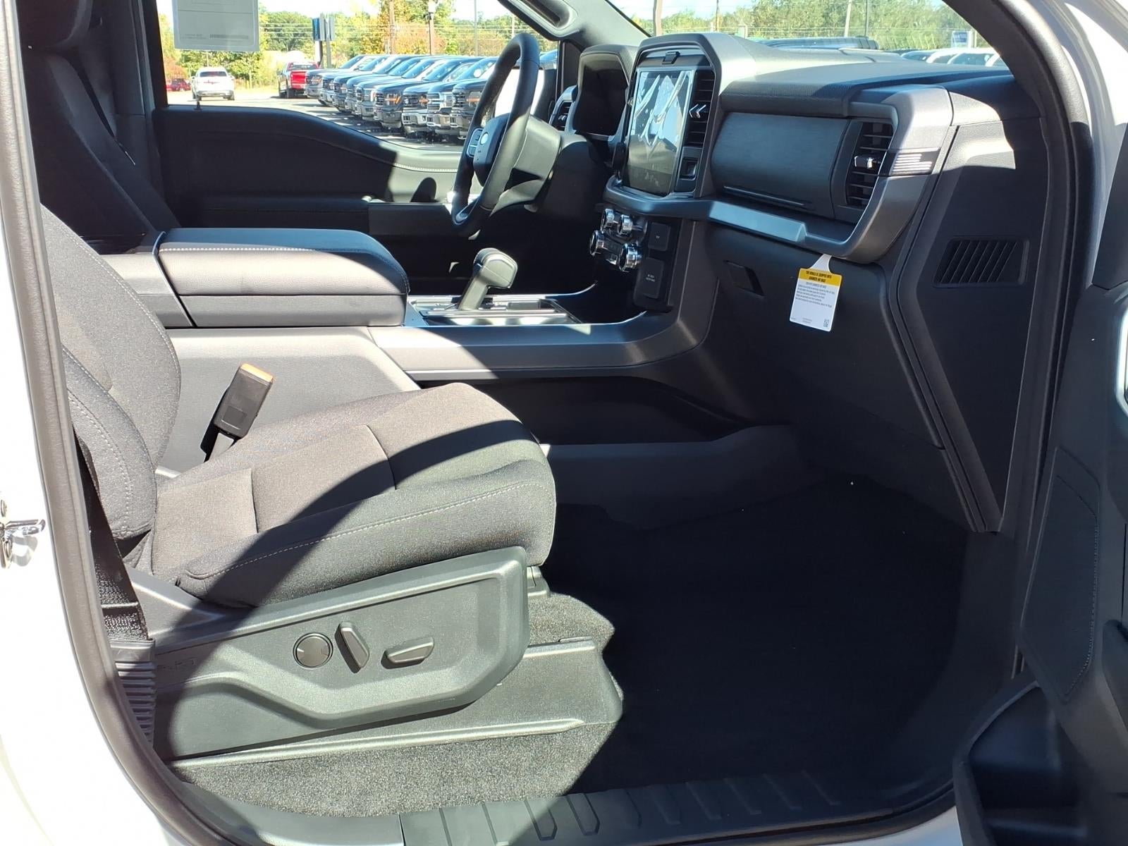 2026 Ford F-150 XLT 4WD SUPERCREW 5.5 BOX