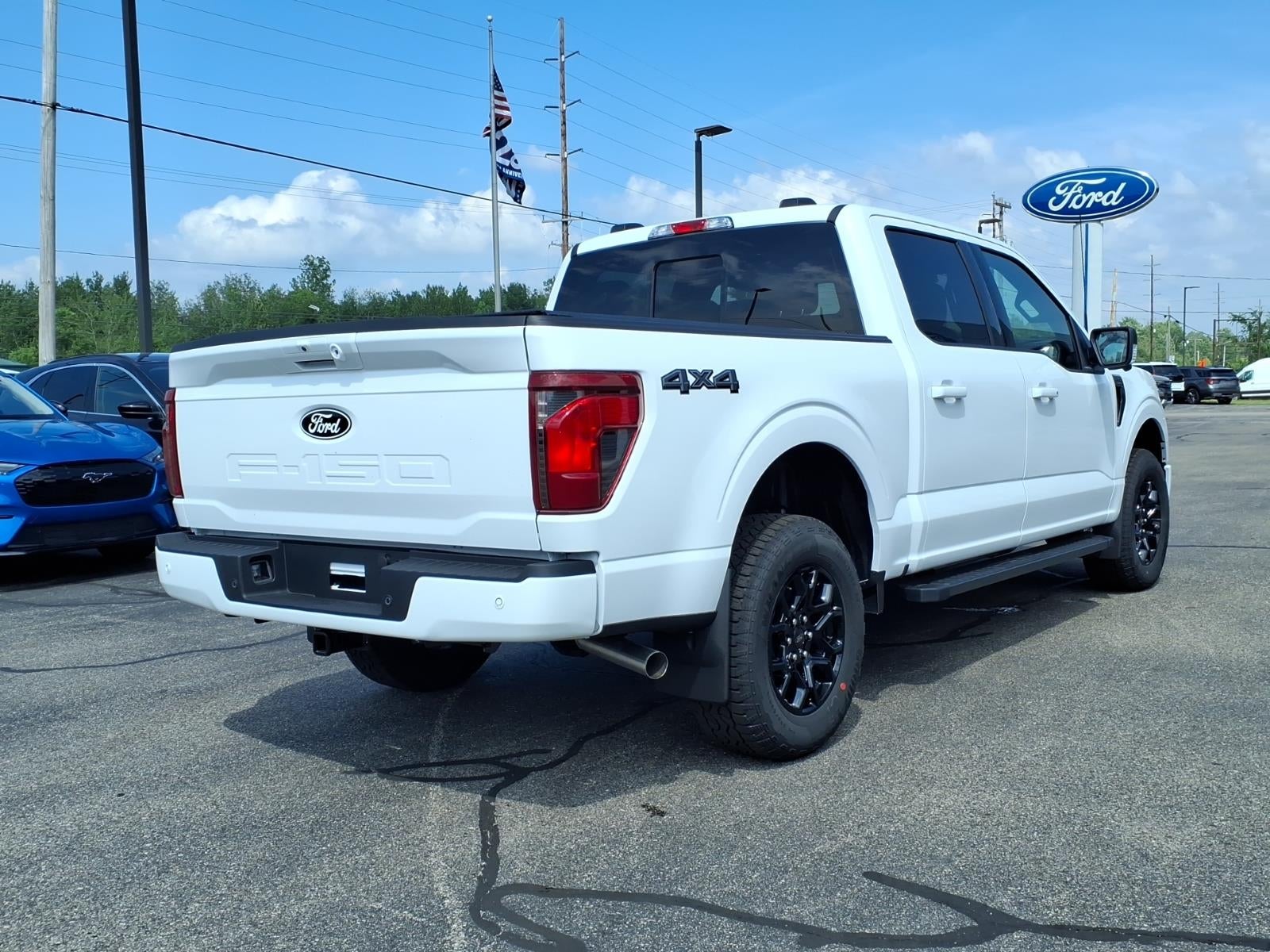 2026 Ford F-150 XLT 4WD SUPERCREW 5.5 BOX