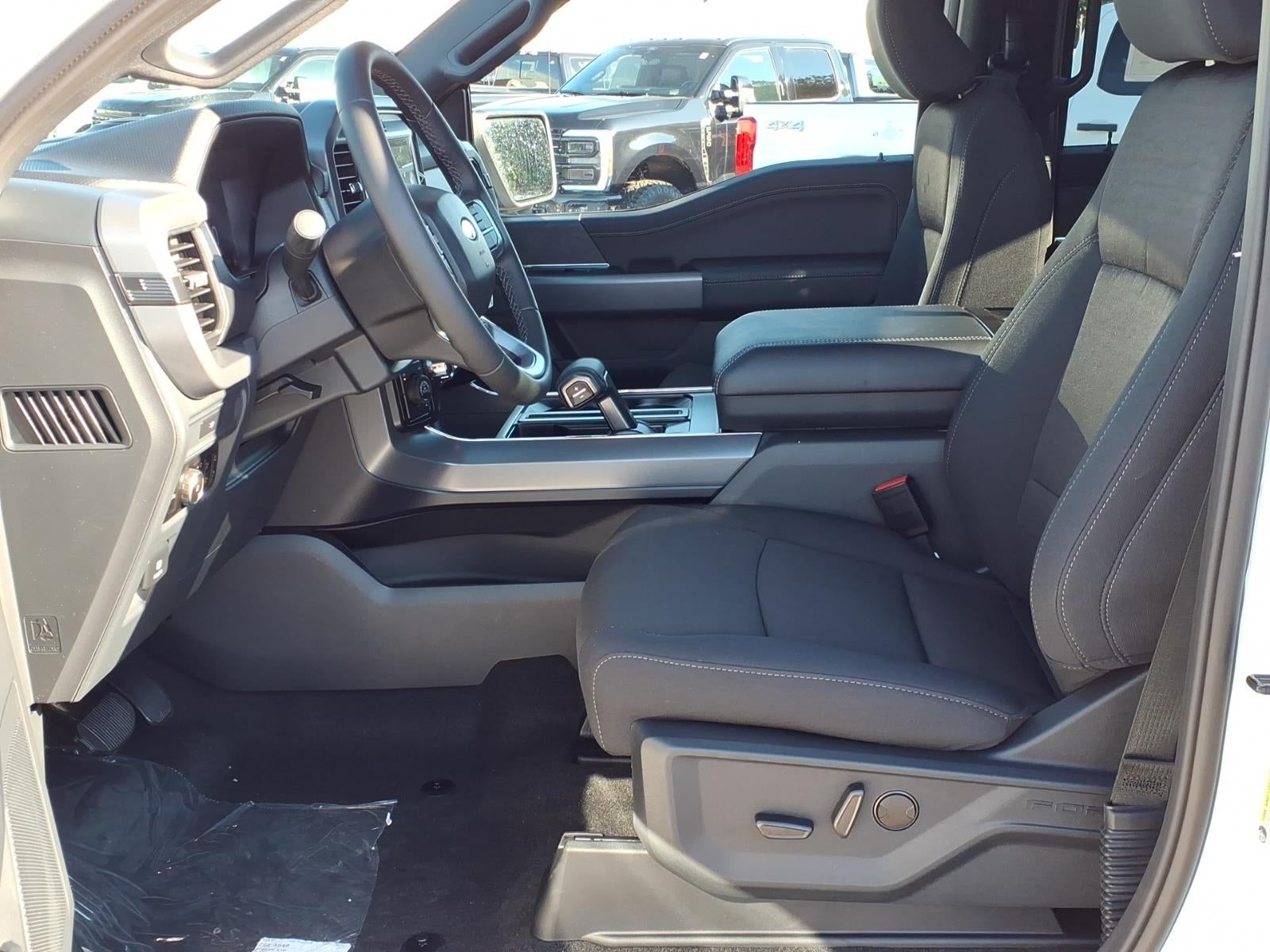 2026 Ford F-150 XLT 4WD SUPERCREW 5.5 BOX