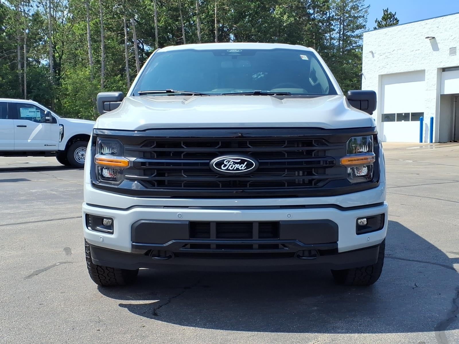 2026 Ford F-150 XLT 4WD SUPERCREW 5.5 BOX