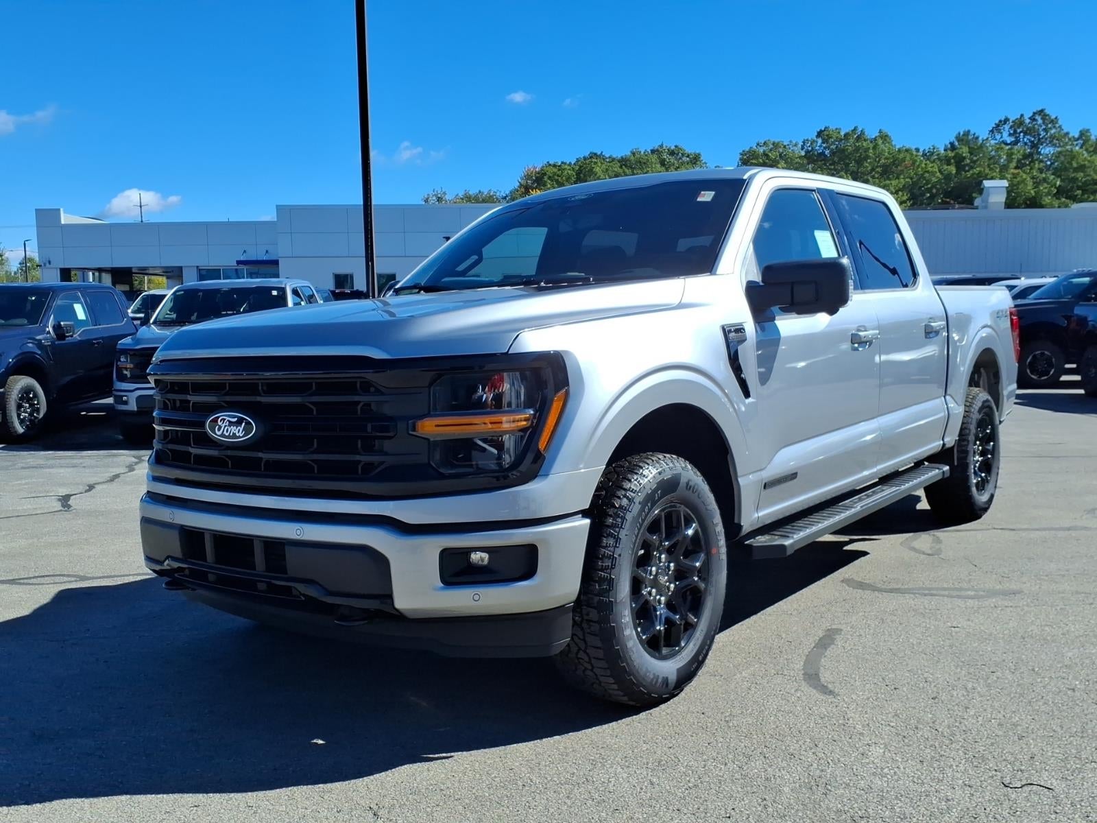 2026 Ford F-150 XLT 4WD SUPERCREW 5.5 BOX