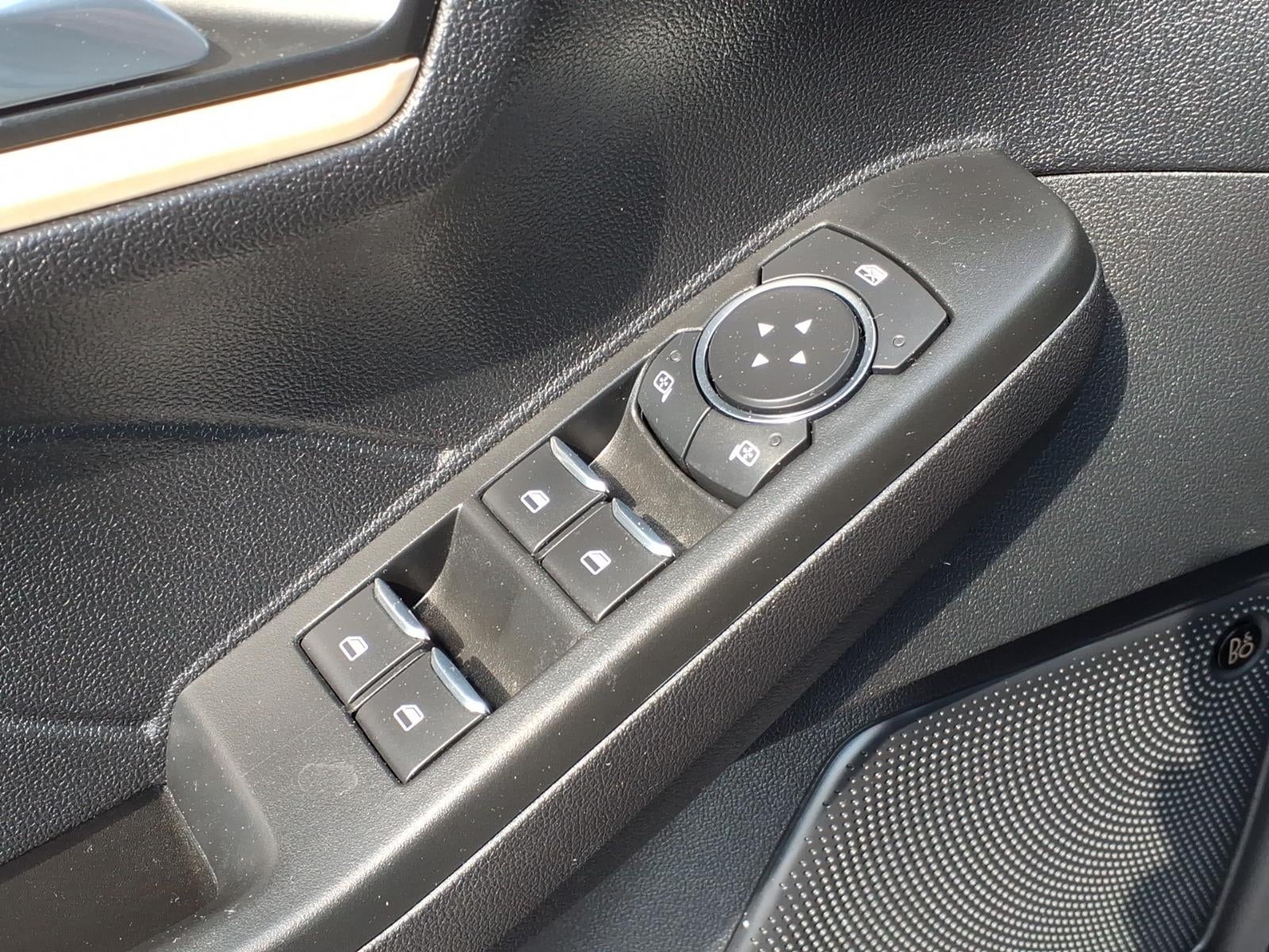 2021 Ford Escape Hybrid Titanium