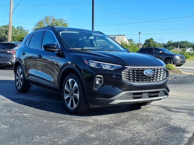 2025 Ford Escape Platinum