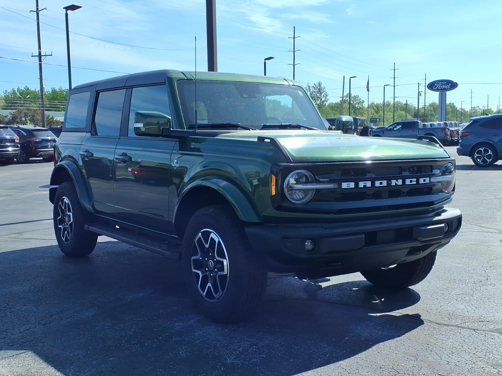 2023 Ford Bronco Outer Banks